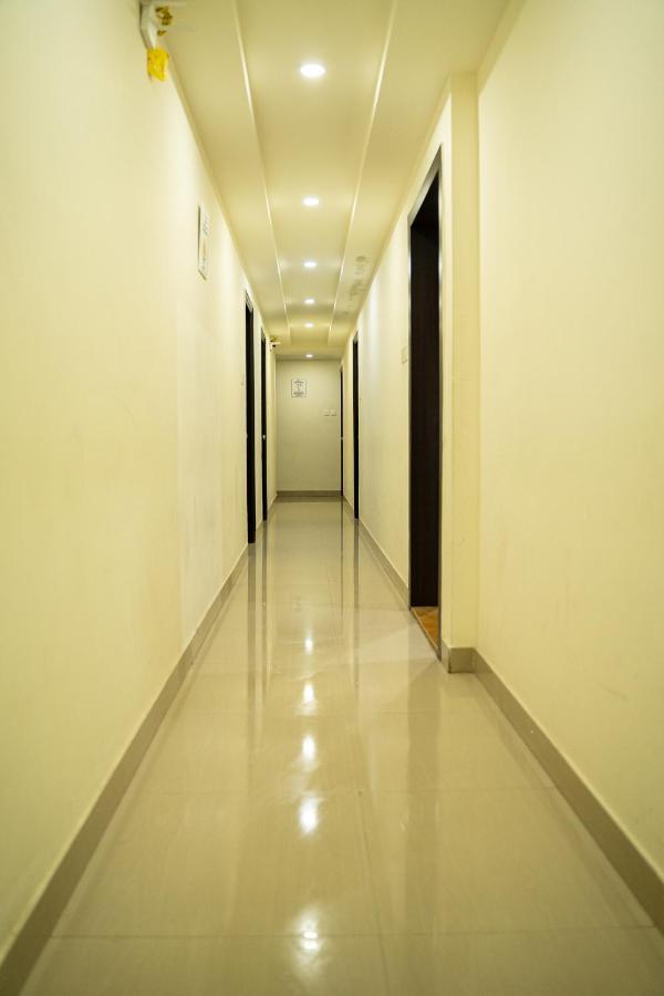 Nk7 Guest House Колката Екстер'єр фото