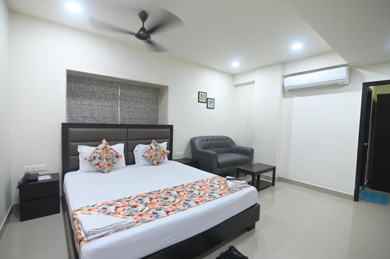 Nk7 Guest House Колката Екстер'єр фото