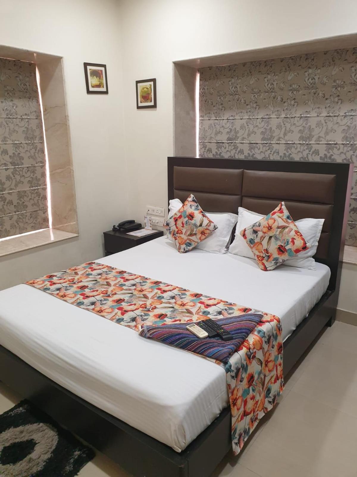 Nk7 Guest House Колката Екстер'єр фото